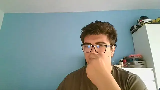 Snapshot of sorolla12 chatting on 05-08-26, 10:53 sorolla12 online show from 05-08-26, 10:53