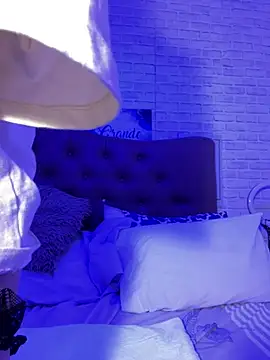 Snapshot of _Chartlotte chatting on 12-23-24, 07:49 Chartlotte online show from 12-23-24, 07:49