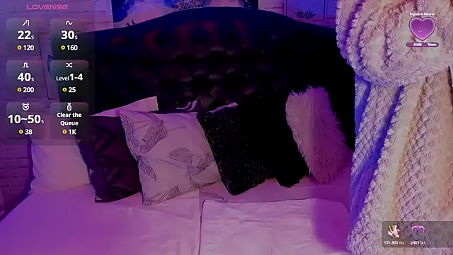 Snapshot of _Chartlotte chatting on 01-31-25, 08:01 Chartlotte online show from 01-31-25, 08:01