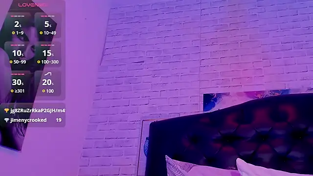 Snapshot of _Chartlotte chatting on 02-09-25, 02:17 Chartlotte online show from 02-09-25, 02:17