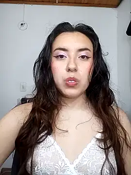 Emi chik online show from 12-15-24, 01:46