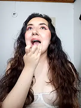 Emi chik online show from 12-21-24, 03:03