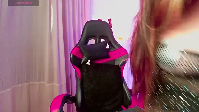 Megaan Greey online show from 10-08-25, 04:15