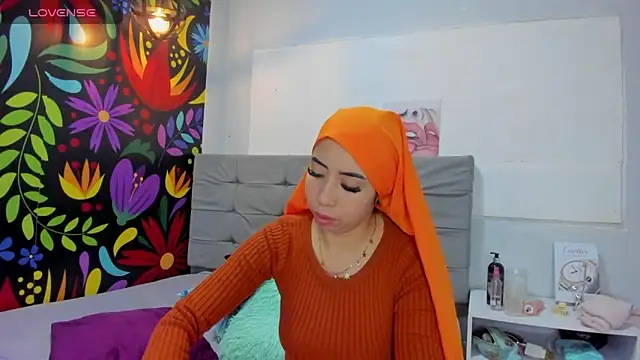 Sweet hot mia online show from 01-24-25, 07:49