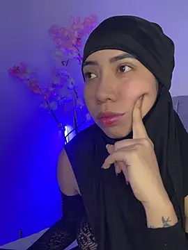 Sweet hot mia online show from 05-05-26, 02:47