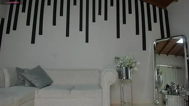 KatieNolan 1 online show from 03-03-25, 07:39