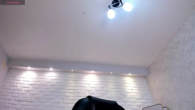 KatieNolan 1 online show from 11-25-25, 06:30