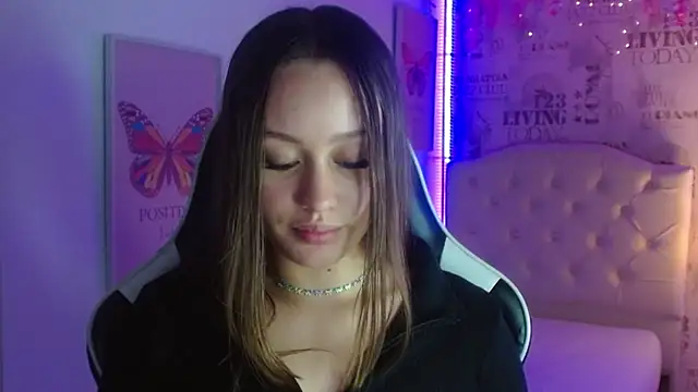 Ivyy Crystal online show from 02-28-25, 12:10