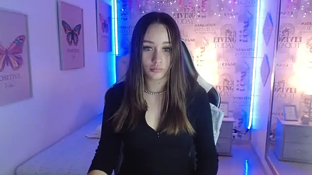 Ivyy Crystal online show from 03-10-25, 09:29