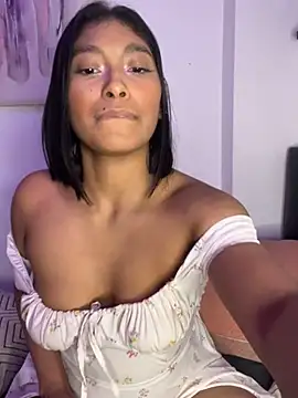 Isabella fasilier online show from 03-22-25, 07:36