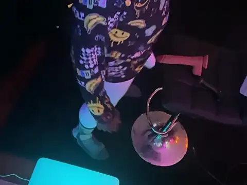 Pressure69mee online show from 02-14-25, 05:25