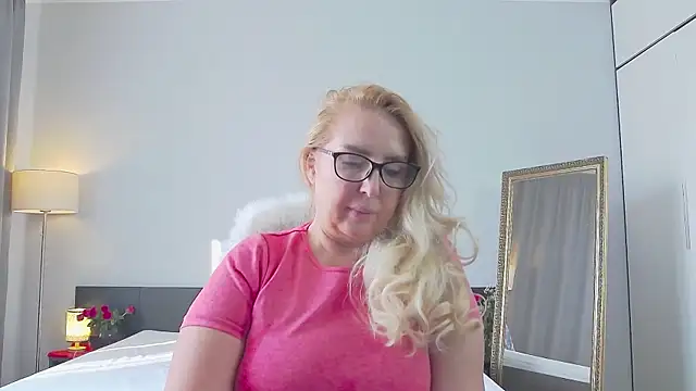 MariaRichi  online show from 02-09-25, 12:52