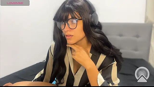 LanaQuen online show from 12-16-24, 11:39