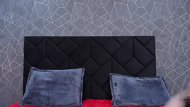 NicoleJonss online show from 03-08-25, 03:17