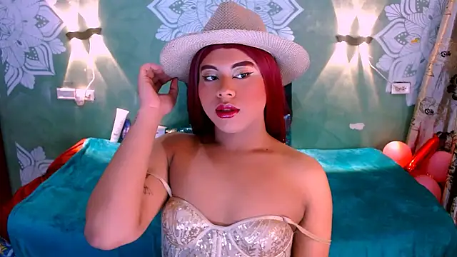 Snapshot of Emili_Roux chatting on 02-20-25, 12:25 Emili Roux online show from 02-20-25, 12:25