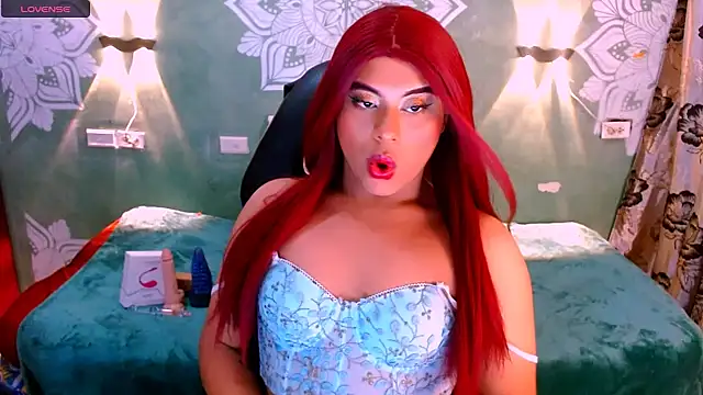 Snapshot of Emili_Roux chatting on 03-03-25, 06:01 Emili Roux online show from 03-03-25, 06:01