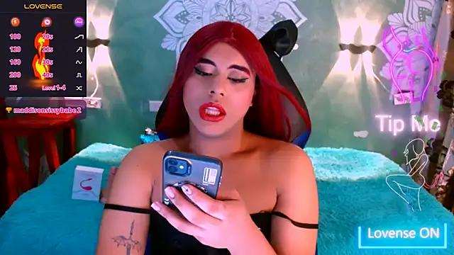 Snapshot of Emili_Roux chatting on 03-07-25, 08:00 Emili Roux online show from 03-07-25, 08:00