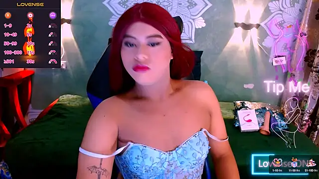 Snapshot of Emili_Roux chatting on 03-13-25, 12:46 Emili Roux online show from 03-13-25, 12:46