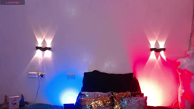 Snapshot of Emili_Roux chatting on 11-10-25, 12:04 Emili Roux online show from 11-10-25, 12:04