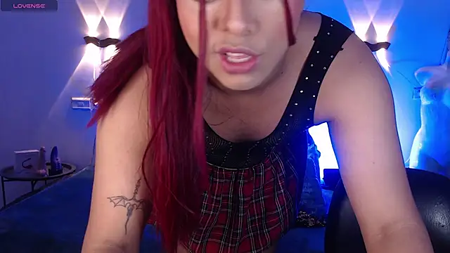 Snapshot of Emili_Roux chatting on 11-14-25, 12:26 Emili Roux online show from 11-14-25, 12:26