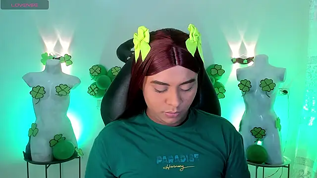 Emili Roux online show from 03-17-26, 09:56