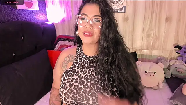 yoishat77 online show from 12-05-24, 06:32