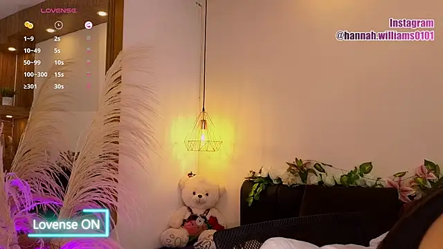 Hannah williams1 online show from 11-20-25, 02:28