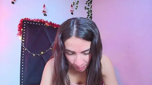 Snapshot of dafne_queenn chatting on 12-05-25, 12:58 dafne queenn online show from 12-05-25, 12:58