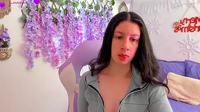 Snapshot of Alexa9_9 chatting on 12-06-24, 02:38 Alexa9 9 online show from 12-06-24, 02:38