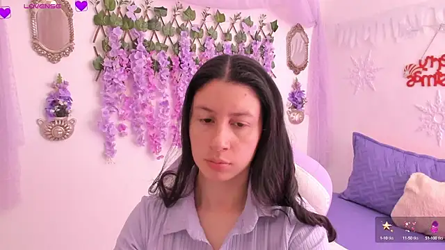 Snapshot of Alexa9_9 chatting on 12-16-24, 03:43 Alexa9 9 online show from 12-16-24, 03:43