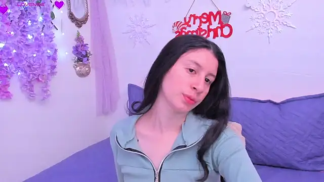 Snapshot of Alexa9_9 chatting on 12-20-24, 02:38 Alexa9 9 online show from 12-20-24, 02:38