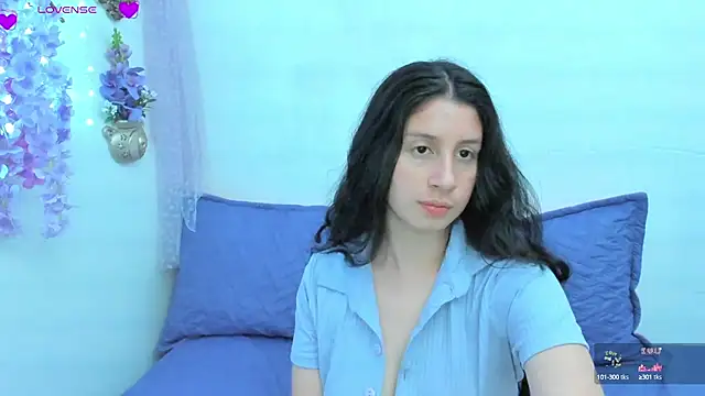 Snapshot of Alexa9_9 chatting on 01-09-25, 01:18 Alexa9 9 online show from 01-09-25, 01:18