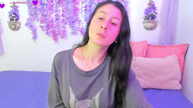 Snapshot of Alexa9_9 chatting on 01-15-25, 06:40 Alexa9 9 online show from 01-15-25, 06:40