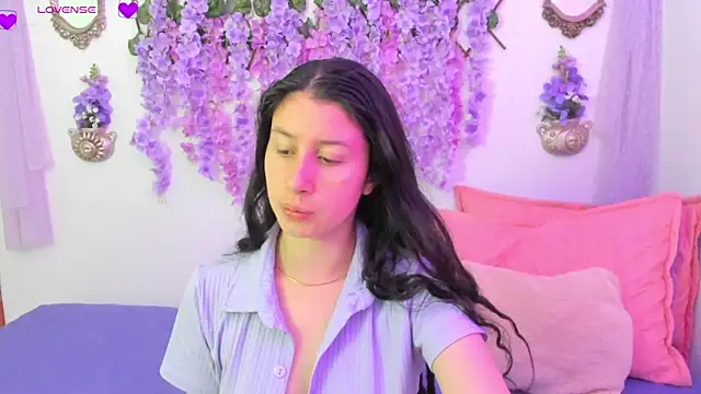 Snapshot of Alexa9_9 chatting on 01-16-25, 04:39 Alexa9 9 online show from 01-16-25, 04:39