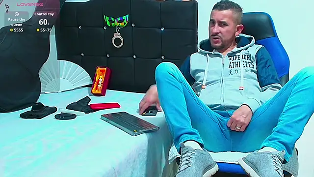 Yeol King online show from 11-10-25, 06:51