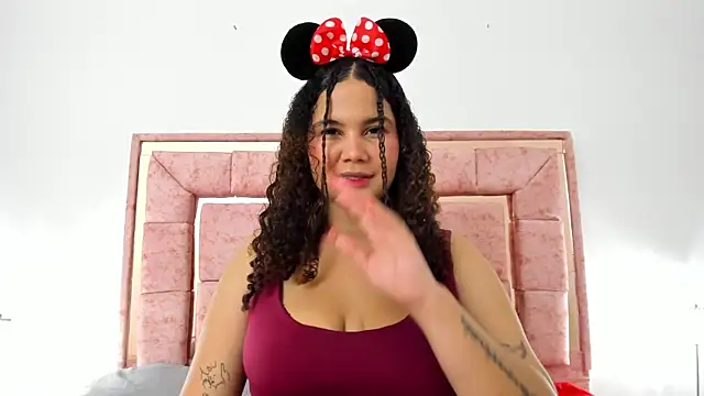 zoee lovv online show from 01-16-25, 06:25