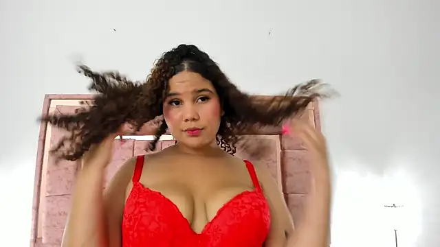 zoee lovv online show from 01-22-25, 09:46