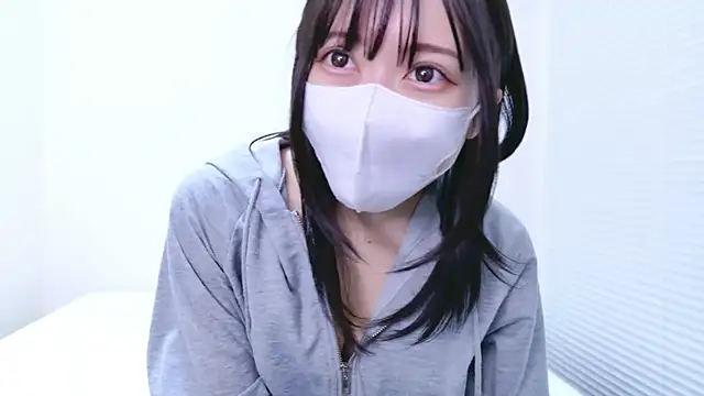 Yurie  online show from 09-13-25, 02:17