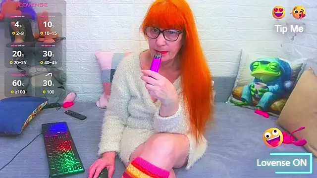 RedHousewife online show from 01-07-26, 04:31