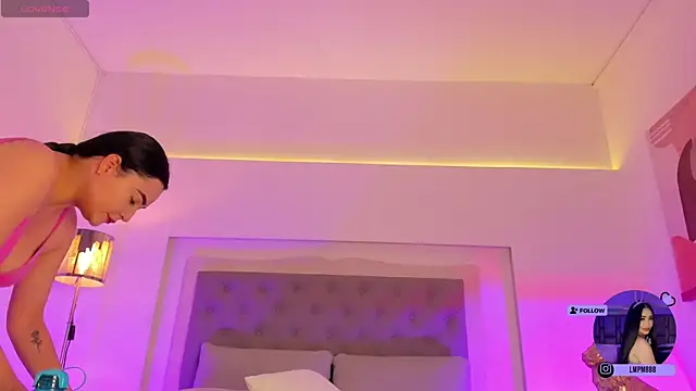 Katte Hood11 online show from 01-21-25, 03:37