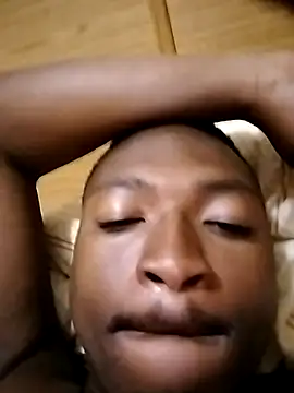 Snapshot of zipeqengeshe21 chatting on 12-18-24, 03:04 zipeqengeshe21 online show from 12-18-24, 03:04