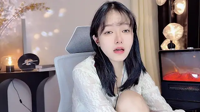 xiaodaibabyy online show from 01-31-25, 03:11