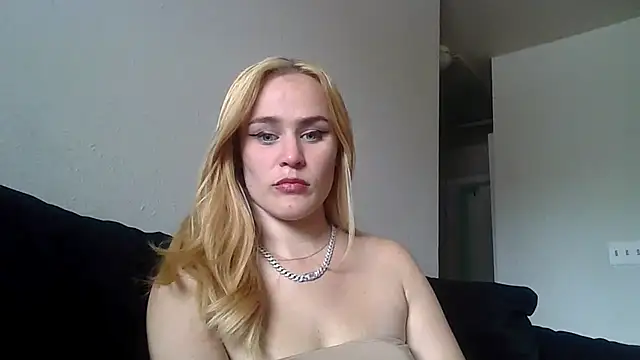 Snapshot of itsveritysloanxo chatting on 12-05-24, 08:00 itsveritysloanxo online show from 12-05-24, 08:00