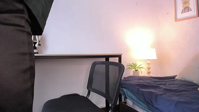 Caroline dh online show from 01-15-26, 11:37