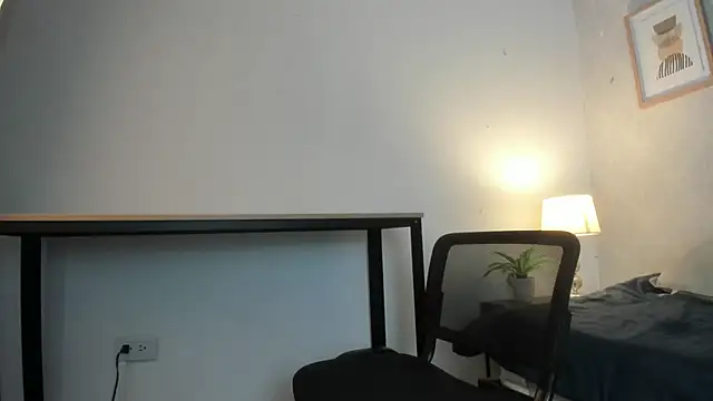 Caroline dh online show from 02-13-26, 11:39