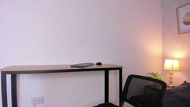 Caroline dh online show from 05-30-26, 11:40