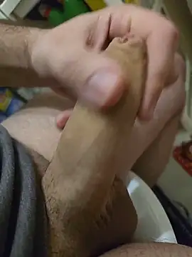 Snapshot of Ibag01 chatting on 11-16-25, 12:49 Ibag01 online show from 11-16-25, 12:49