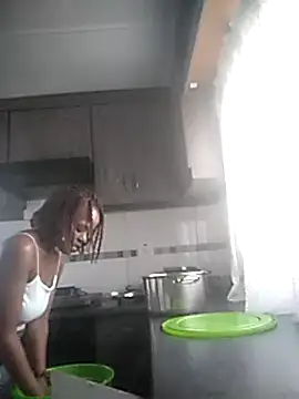 Snapshot of Feathergal69_ chatting on 12-04-24, 02:59 Feathergal69 online show from 12-04-24, 02:59