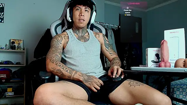 Nickhot0609 online show from 10-07-25, 11:02