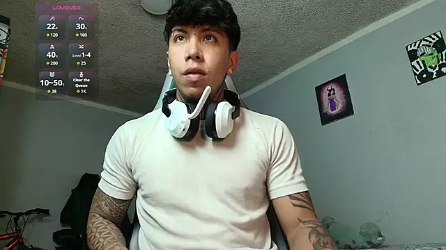 Nickhot0609 online show from 10-16-25, 01:50